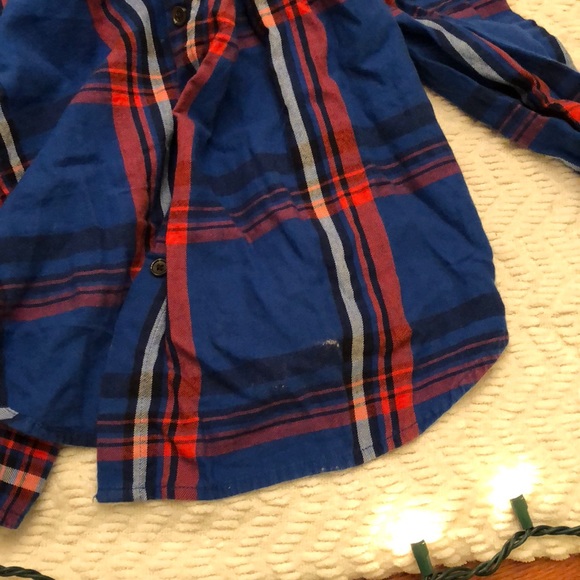 Plaid button up - Picture 4 of 4
